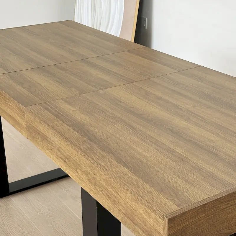 Table de salle à manger extensible polyvalente pour les grandes réceptions, améliorant l'expérience culinaire