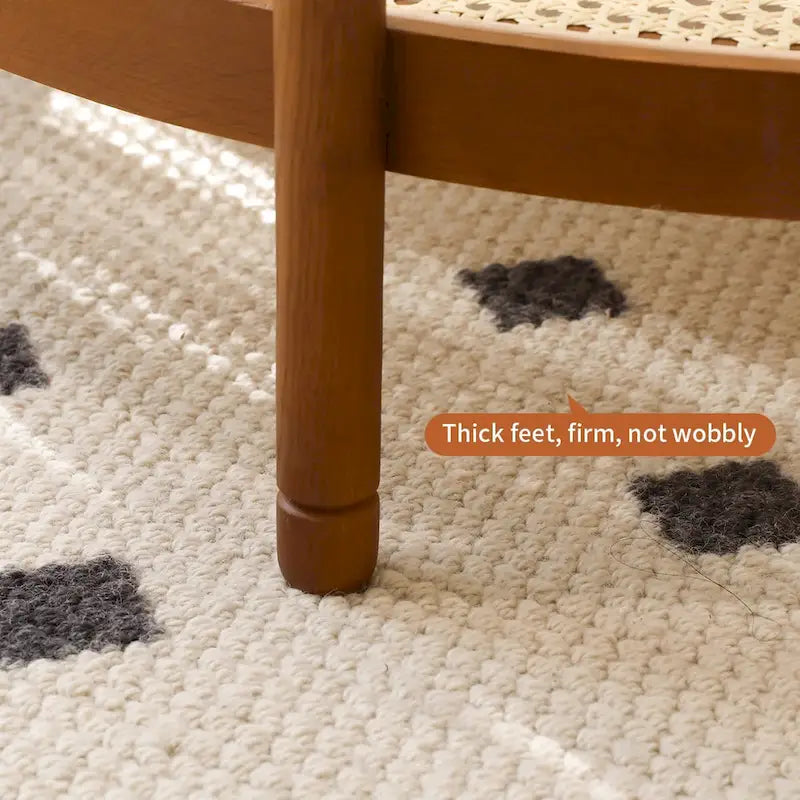 Ensemble table basse de ferme moderne, tables gigognes rondes en bois et tables d'appoint.
