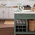Îlot de cuisine en bois style ferme avec rangements multiples