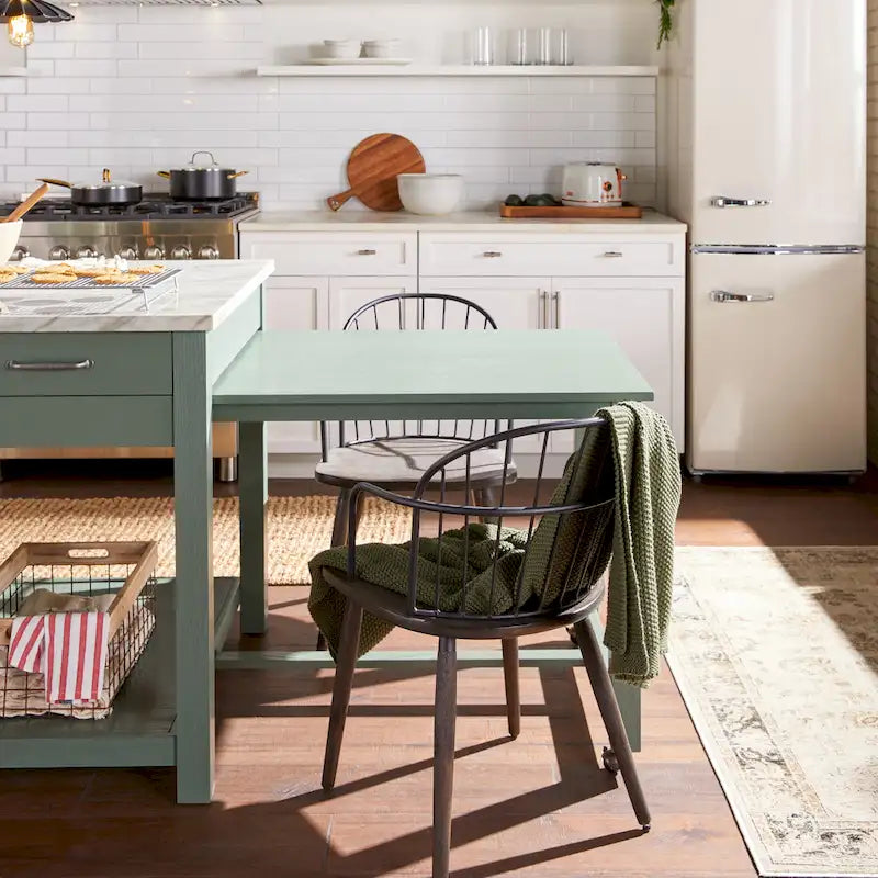 Îlot de cuisine en bois style ferme avec rangements multiples